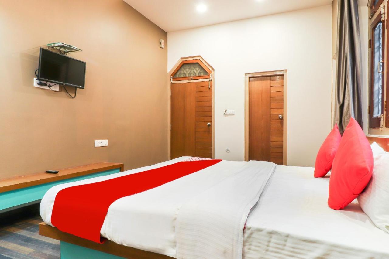 Oyo 26781 Hotel Raghupati Ayodhya Екстер'єр фото