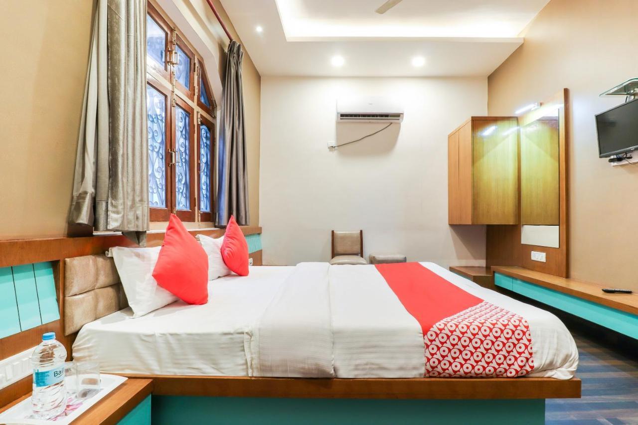 Oyo 26781 Hotel Raghupati Ayodhya Екстер'єр фото
