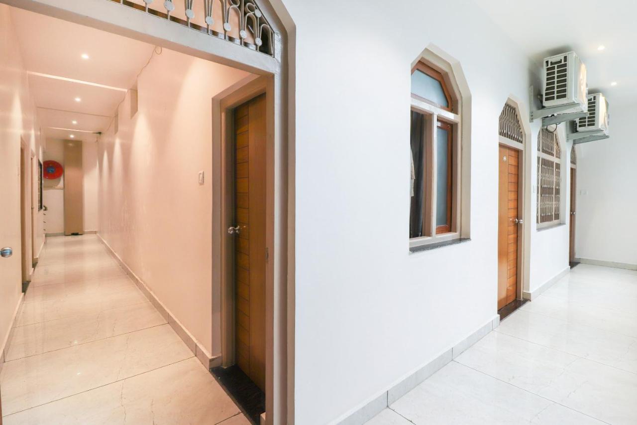 Oyo 26781 Hotel Raghupati Ayodhya Екстер'єр фото